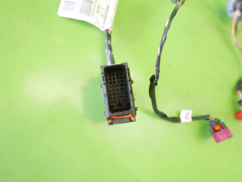 Wiązka instalacja drzwi lewy przód OPEL CORSA D 5D 06-11 Wiązka instalacja drzwi lewy przód OPEL CORSA D 5D 06-11