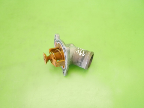 Obudowa termostatu króciec OPEL CORSA D 1.2 16V Obudowa termostatu króciec OPEL CORSA D 1.2 16V