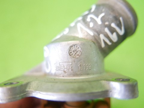 Obudowa termostatu króciec OPEL CORSA D 1.2 16V Obudowa termostatu króciec OPEL CORSA D 1.2 16V