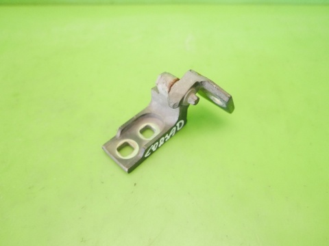 Zawias drzwi prawy przód dół Z168 OPEL CORSA D 06-11