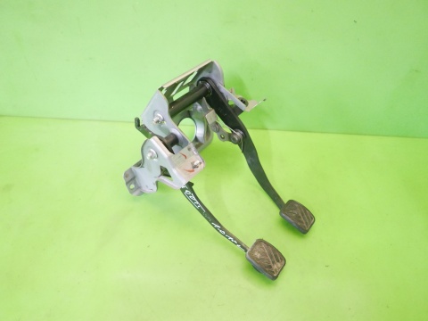 Pedały sprzęgła hamulca SUZUKI ALTO VII GF 1.0 09-15
