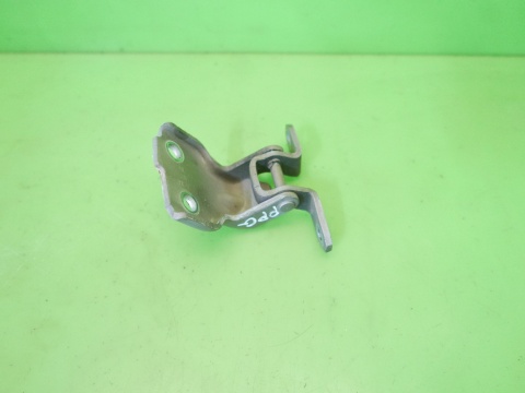 Zawias prawy przód góra zkw SUZUKI ALTO VII GF 09-15