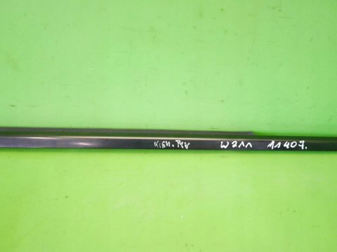 LISTWA ZGARNIAJĄCA LEWA TYŁ MERCEDES W211 SEDAN