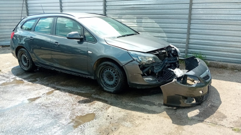 Ćwiartka podłużnica prawa przód Z177 GAL OPEL ASTRA J IV 09-12 Ćwiartka podłużnica prawa przód Z177 GAL OPEL ASTRA J IV 09-12