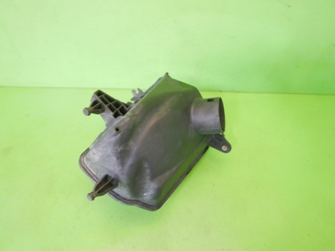 Obudowa filtra powietrza NISSAN QASHQAI I J10 2.0 16V 06-09