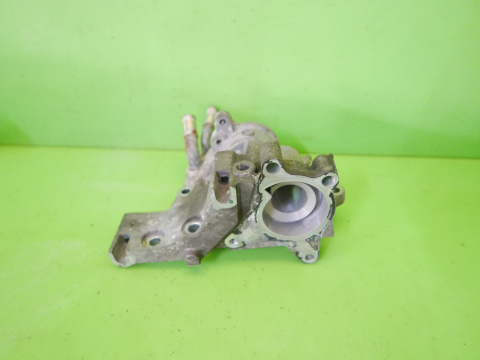 Obudowa pompy wody NISSAN QASHQAI I J10 2.0 16V 4x4 06-09