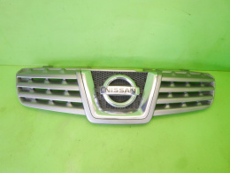 Grill atrapa logo znaczek emblemat przód NISSAN QASHQAI I J10 06-09