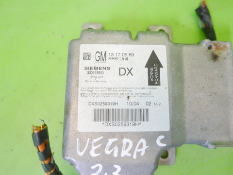 Moduł sensor airbag 13170589 OPEL VECTRA C GTS 2.2 16V Z22YH