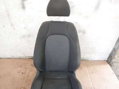 Fotel prawy przód siedzenie pasażera SEAT IBIZA IV 6J HB 5D 08-12 Fotel prawy przód siedzenie pasażera SEAT IBIZA IV 6J HB 5D 08-12