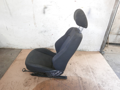 Fotel prawy przód siedzenie pasażera SEAT IBIZA IV 6J HB 5D 08-12 Fotel prawy przód siedzenie pasażera SEAT IBIZA IV 6J HB 5D 08-12