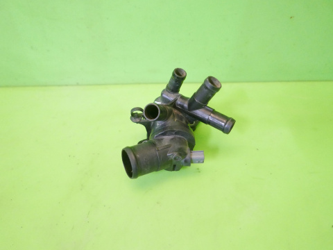 Króciec obudowa termostatu 110617089R RENAULT KADJAR I 1.2 TCE 15-18 Króciec obudowa termostatu 110617089R RENAULT KADJAR I 1.2 TCE 15-18
