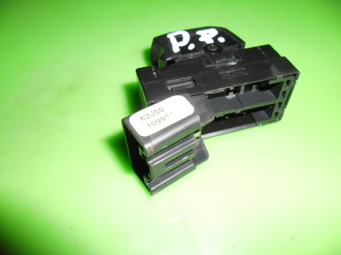 Przełącznik szyby prawy przód SUZUKI SX4 I EY HB 5D 06-09