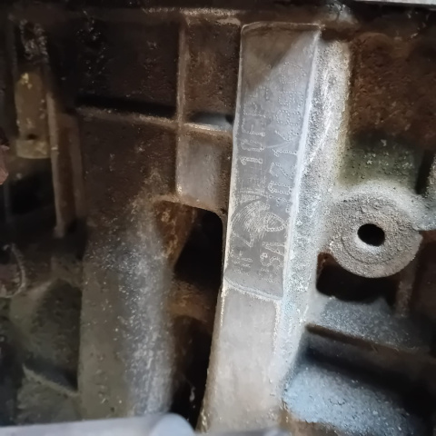 Silnik słupek 1.1 8V HFZ 60KM 44kW PEUGEOT 206 PHI odpala Silnik słupek 1.1 8V HFZ 60KM 44kW PEUGEOT 206 PHI odpala