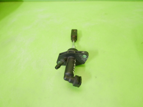 Pompa sprzęgła wysprzęglik SUZUKI SX4 I EY 1.6 DDIS 06-09 Pompa sprzęgła wysprzęglik SUZUKI SX4 I EY 1.6 DDIS 06-09