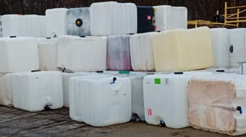 Zbiornik 1000l litrów pojemnik ibc mauzer wkład plastik szambo, woda Zbiornik 1000l litrów pojemnik ibc mauzer wkład plastik szambo, woda