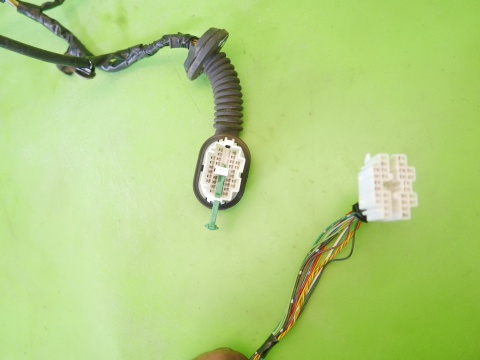 Wiązka instalacja drzwi prawa przód 36757-55L40 SUZUKI SX4 I EY 06-09