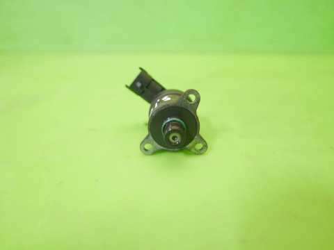 Zawór czujnik regulator paliwa 0928400607 SUZUKI SX4 I EY 1.6 DDIS 06- Zawór czujnik regulator paliwa 0928400607 SUZUKI SX4 I EY 1.6 DDIS 06-
