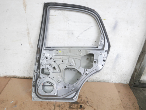 Drzwi prawe tył ZCD SUZUKI SX4 I EY HB 5D 06-09 Drzwi prawe tył ZCD SUZUKI SX4 I EY HB 5D 06-09
