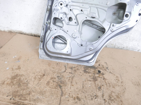 Drzwi prawe tył ZCD SUZUKI SX4 I EY HB 5D 06-09 Drzwi prawe tył ZCD SUZUKI SX4 I EY HB 5D 06-09