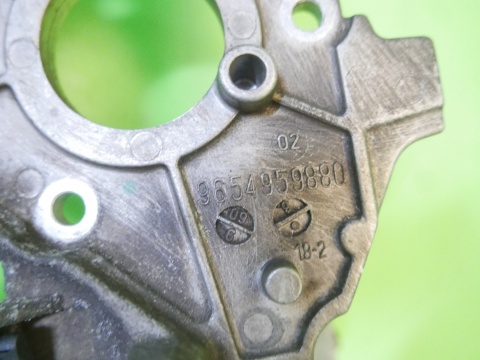 Łapa pompy wtryskowej 9654959880 SUZUKI SX4 I EY 1.6 DDIS 06-09