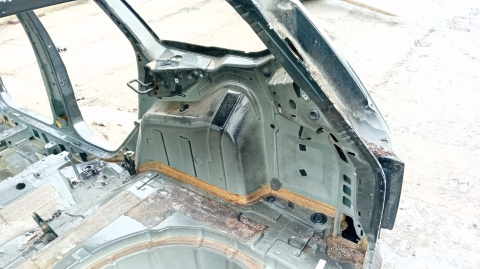 Błotnik poszycie prawy tył F3 FORD FOCUS MK2 FL KOMBI 07-11 Błotnik poszycie prawy tył F3 FORD FOCUS MK2 FL KOMBI 07-11