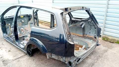 Błotnik poszycie lewy tył F3 FORD FOCUS MK2 FL KOMBI 07-11 Błotnik poszycie lewy tył F3 FORD FOCUS MK2 FL KOMBI 07-11