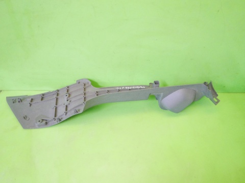 Mocowanie prowadnica rolety lewa FORD FOCUS MK2 FL KOMBI 07-11