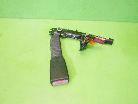 Napinacz zatrzask pasa lewy przód 4M51A61209AH FORD FOCUS MK2 FL 5D