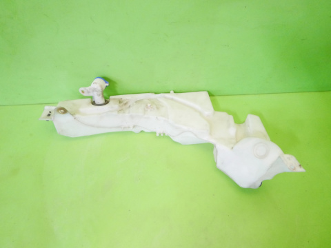 Zbiorniczek płynu spryskiwaczy 4M5113K16AF FORD FOCUS MK2 FL 1.6 16V Zbiorniczek płynu spryskiwaczy 4M5113K16AF FORD FOCUS MK2 FL 1.6 16V