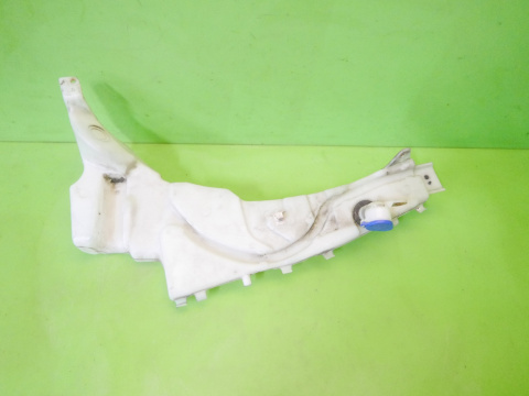 Zbiorniczek płynu spryskiwaczy 4M5113K16AF FORD FOCUS MK2 FL 1.6 16V Zbiorniczek płynu spryskiwaczy 4M5113K16AF FORD FOCUS MK2 FL 1.6 16V