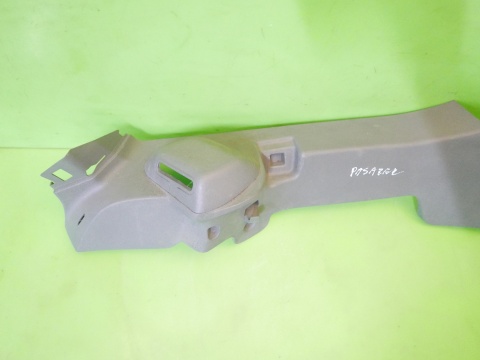 Mocowanie prowadnica rolety prawa FORD FOCUS MK2 FL KOMBI 07-11