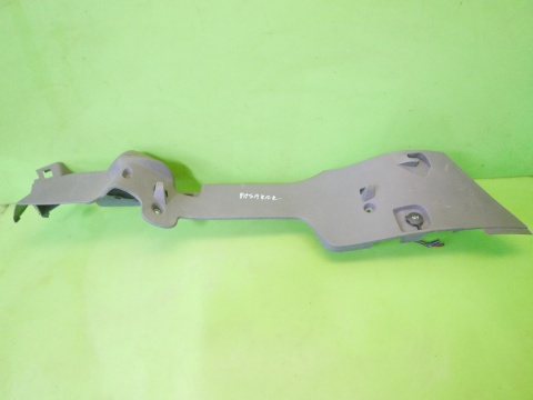 Mocowanie prowadnica rolety prawa FORD FOCUS MK2 FL KOMBI 07-11