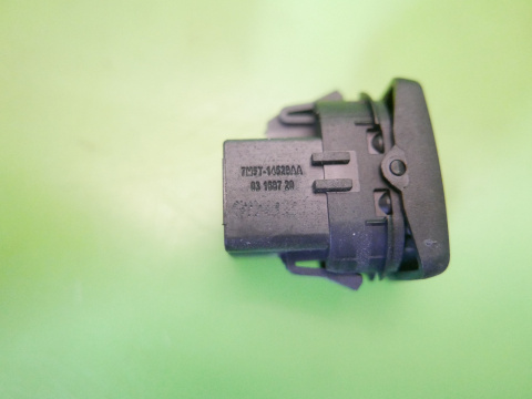 Przełącznik szyby prawy przód 7M5T14529AA FORD FOCUS MK2 FL 07-11 Przełącznik szyby prawy przód 7M5T14529AA FORD FOCUS MK2 FL 07-11