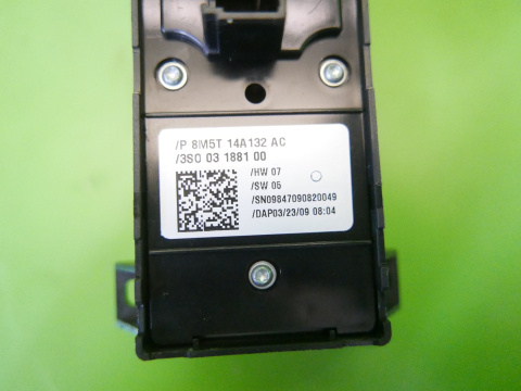 Przełącznik panel szyb lewy przód 8M5T14A132AC FORD FOCUS MK2 FL 07-11 Przełącznik panel szyb lewy przód 8M5T14A132AC FORD FOCUS MK2 FL 07-11