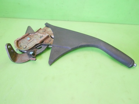 Dźwignia lewarek hamulca ręcznego TOYOTA AVENSIS T22 FL 00-03