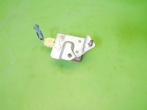 Czujnik uderzeniowy lewy 8983005020 TOYOTA AVENSIS T22 FL 1.6 00-03