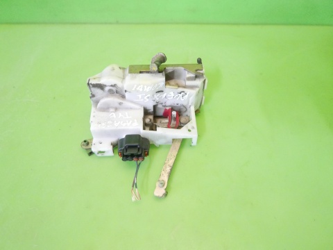 Centralny zamek prawy tył TOYOTA AVENSIS T22 FL KOMBI 00-03