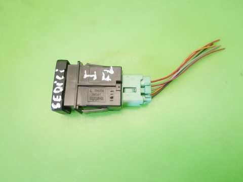 Przełącznik halogenów świateł przeciwmgłowych przód FIAT SEDICI I FL