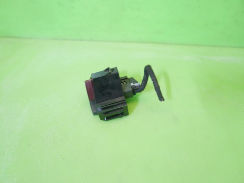 Przełącznik świateł awaryjnych 13189529 AU OPEL CORSA D 06-11 Przełącznik świateł awaryjnych 13189529 AU OPEL CORSA D 06-11