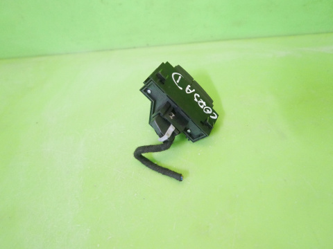 Przełącznik świateł awaryjnych 13189529 AU OPEL CORSA D 06-11 Przełącznik świateł awaryjnych 13189529 AU OPEL CORSA D 06-11