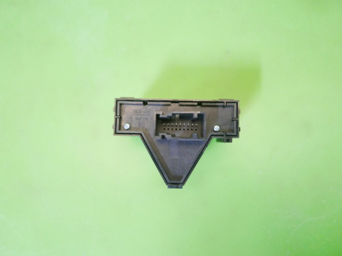 Przełącznik świateł awaryjnych 13189529 AU OPEL CORSA D 06-11 Przełącznik świateł awaryjnych 13189529 AU OPEL CORSA D 06-11