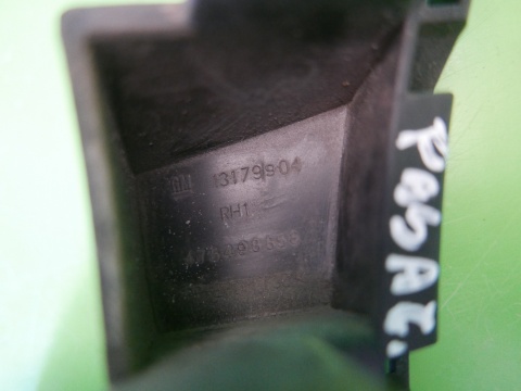 Ślizg zderzaka prawy tył 13179904 OPEL CORSA D 3D 06-11