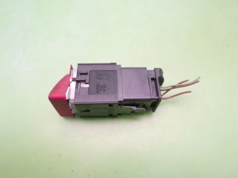 Przełącznik świateł awaryjnych 1K0953509A VW GOLF V 03-09 Przełącznik świateł awaryjnych 1K0953509A VW GOLF V 03-09