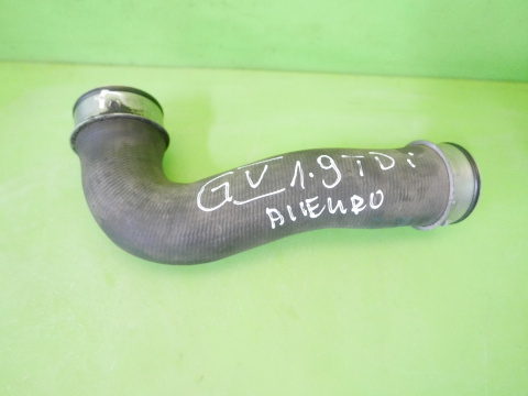 Rura przewód wąż powietrza intercoolera VW GOLF V 1.9 TDI 03-09 Rura przewód wąż powietrza intercoolera VW GOLF V 1.9 TDI 03-09