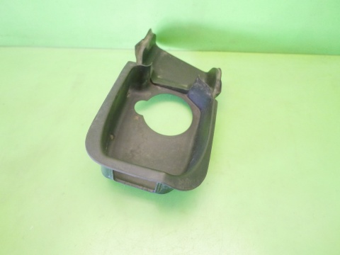 Ramka podstawa klapki wlewu paliwa HONDA CIVIC X FK6 HB 5D 15-19 Ramka podstawa klapki wlewu paliwa HONDA CIVIC X FK6 HB 5D 15-19