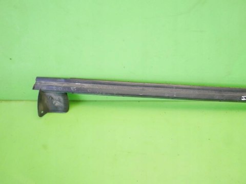 LISTWA ZGARNIAJĄCA PRAWA PRZÓD SEAT IBIZA III 3D