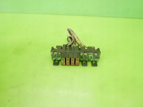 SKRZYNKA BEZPIECZNIKÓW PEUGEOT 307 PHI 1.6 HDI 01-