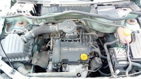 Silnik słupek OPEL CORSA C 1.0 12V Z10XE 58KM 43kW odpala Silnik słupek OPEL CORSA C 1.0 12V Z10XE 58KM 43kW odpala