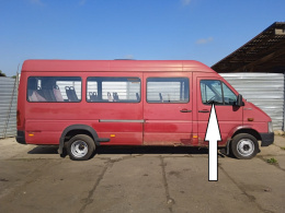 Szyba drzwiowa prawa przód duża opuszczana VW LT II LT46 L3H2 96-06