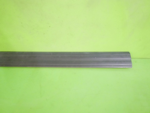 Listwa drzwiowa lewa przód HONDA CRV CR-V I RD1 95-99 Listwa drzwiowa lewa przód HONDA CRV CR-V I RD1 95-99